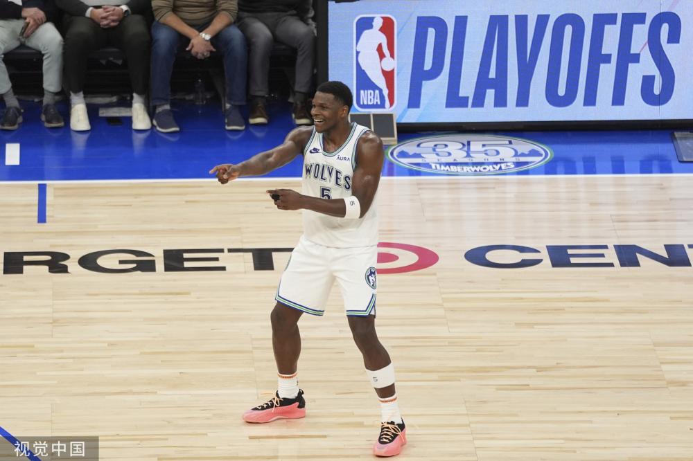 为白热化的 为白热化的