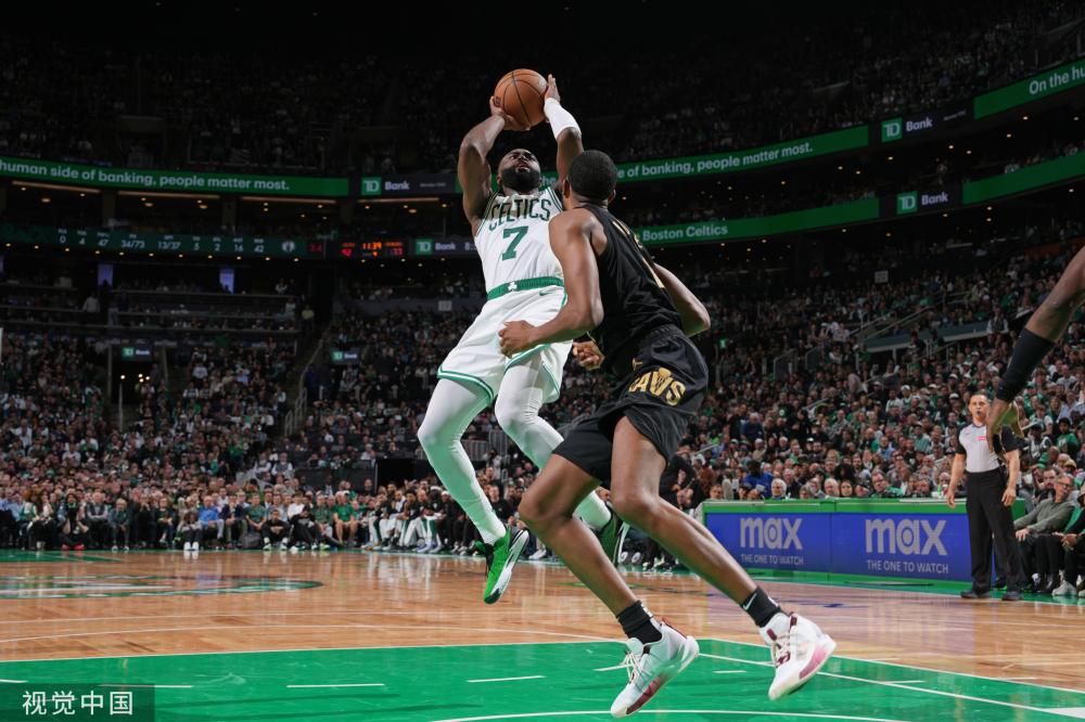 继续在足球 继续在足球