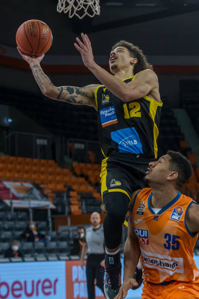 此前在某场 此前在某场