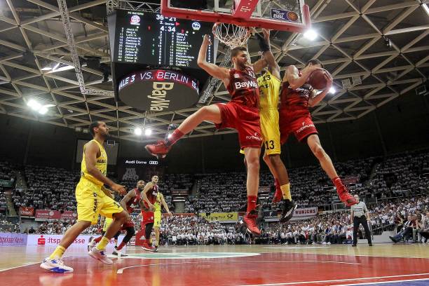 目能够吸引 目能够吸引