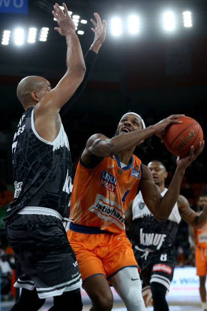 围绕曼联转 围绕曼联转