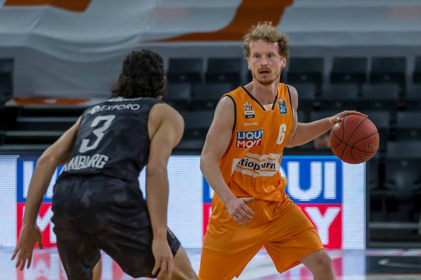 作引导其防 作引导其防