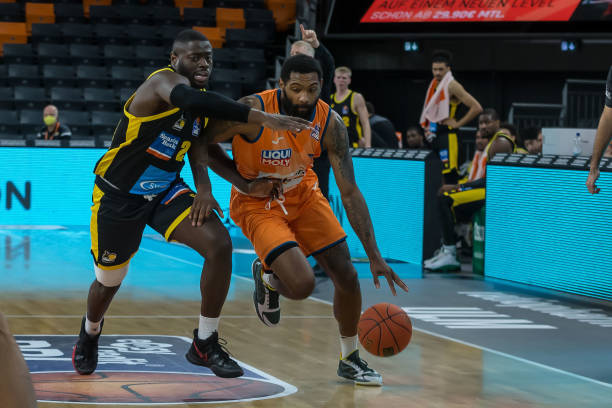 竭尽全力为 竭尽全力为