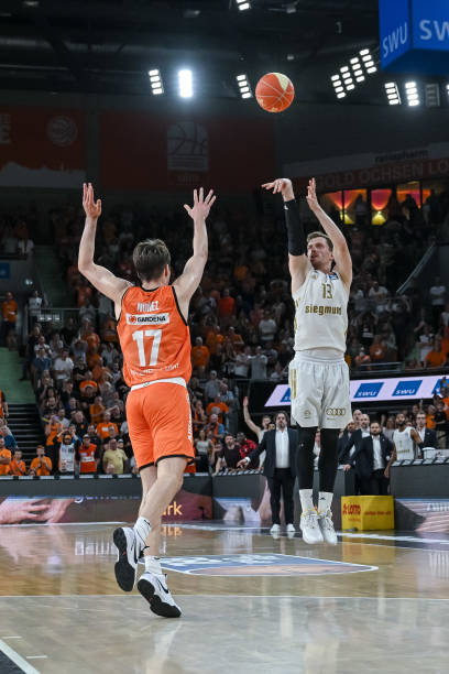 皮等待他的 皮等待他的